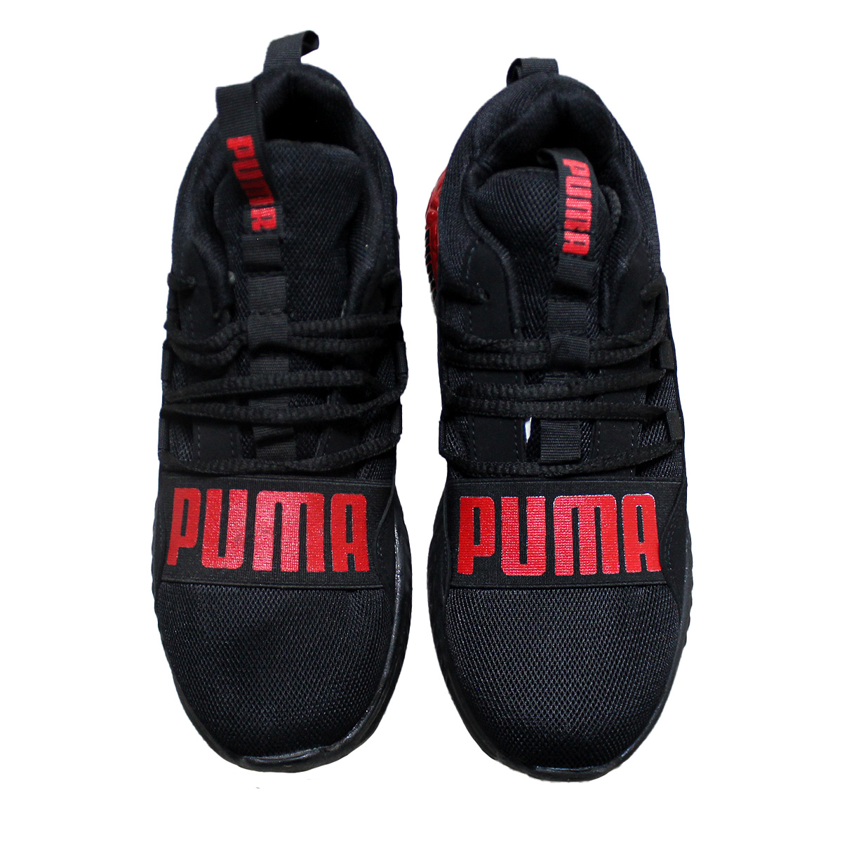 Imagen real de Tenis de hombre, negro con rojo "Tipo Puma"